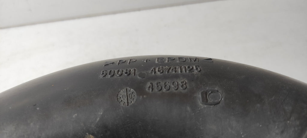 Alfa Romeo 147 2.0TS 110kW 2003 Petrol Engine Air Intake Pipe Hose 46741125