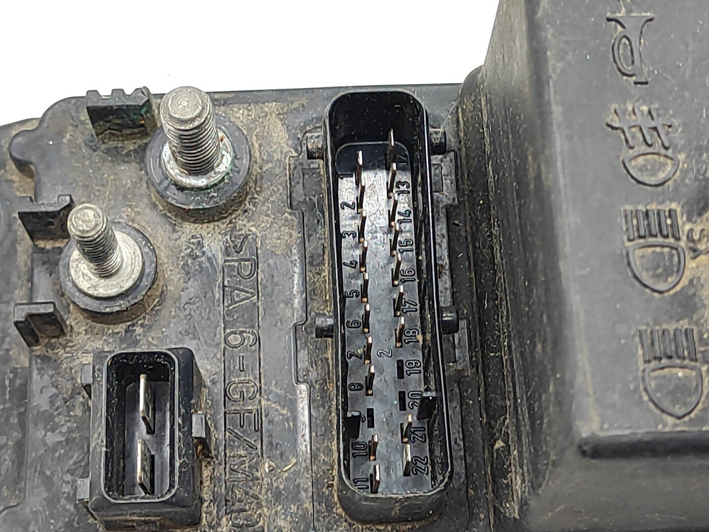 Alfa Romeo 166 2.4JTD 100kW 10V Diesel 2000 Engine Bay Fuse Box Module Relays