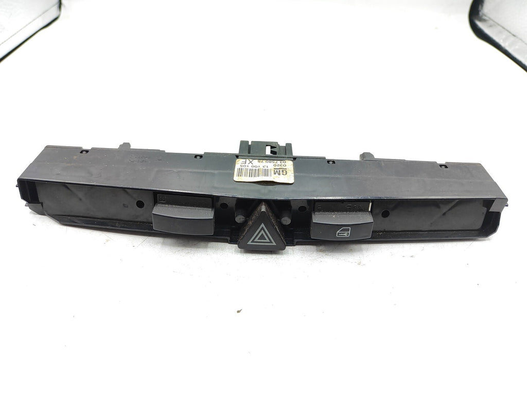 Opel Zafira B 1.9CDTI 2006 Dashboard Panel Hazzard Switch Button 13100105