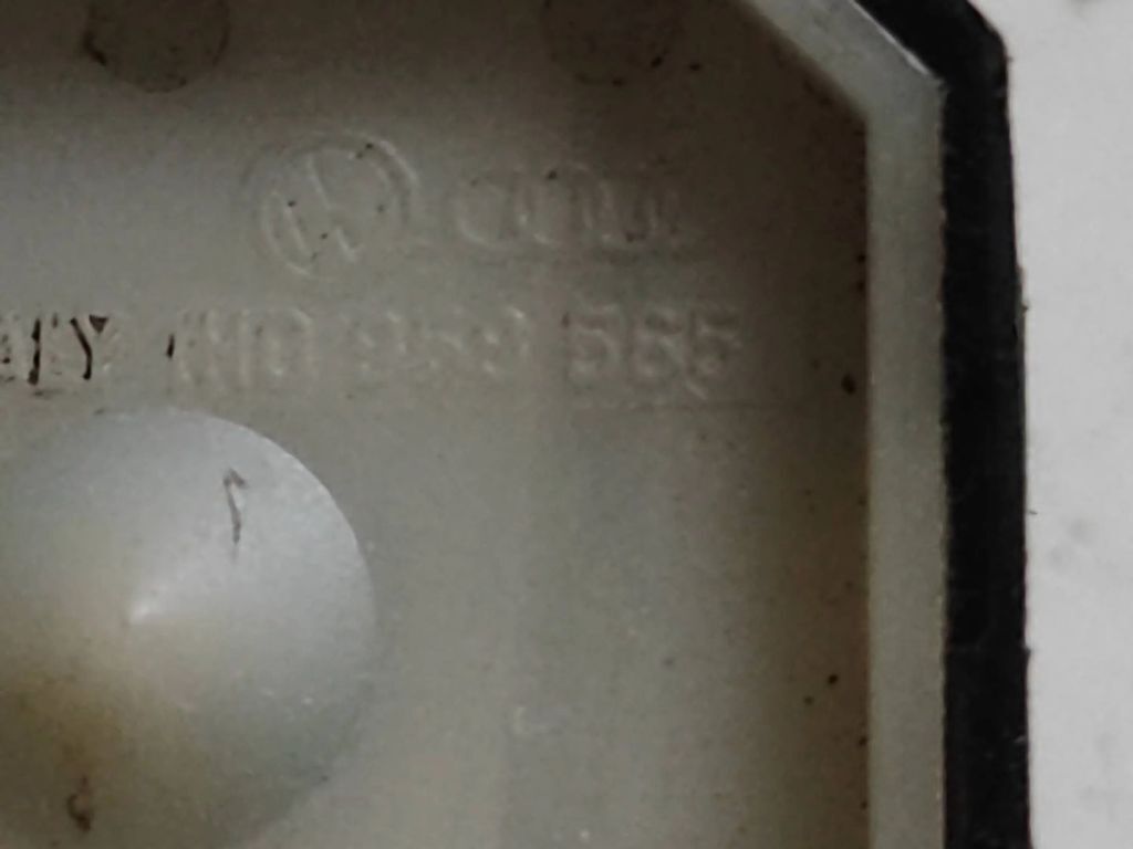 Volkswagen Golf III 1995 Wing mirror switch button 1H0959565 