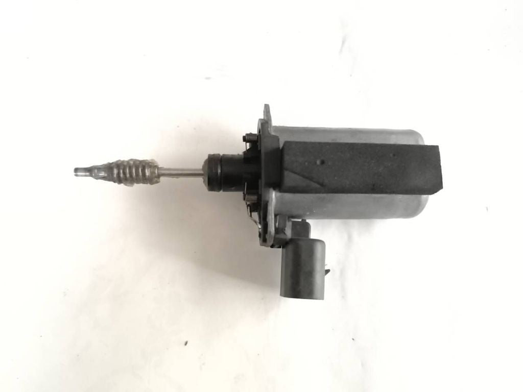 Alfa Romeo 147 1.9JTD 85kW 8V 2005 front left window regulator motor 46751871 