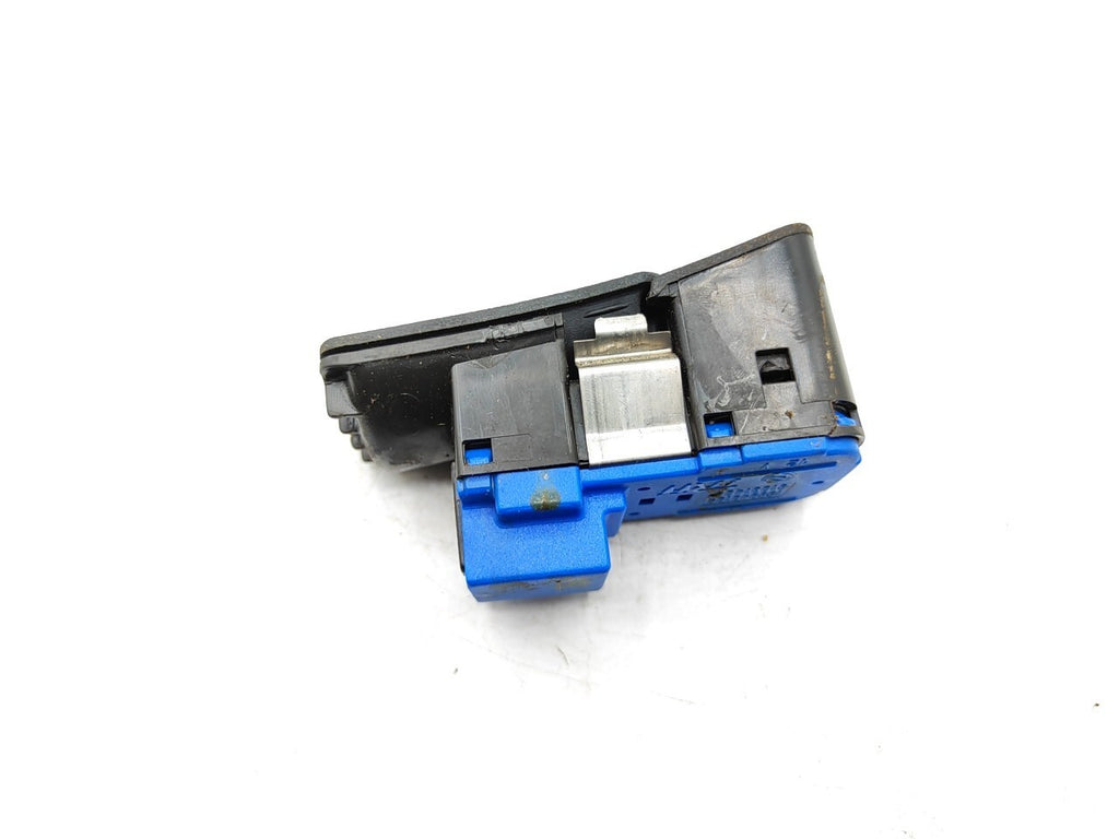 Alfa Romeo GT 2004 Center Console Fuel Tank / ASR Switch 156040104