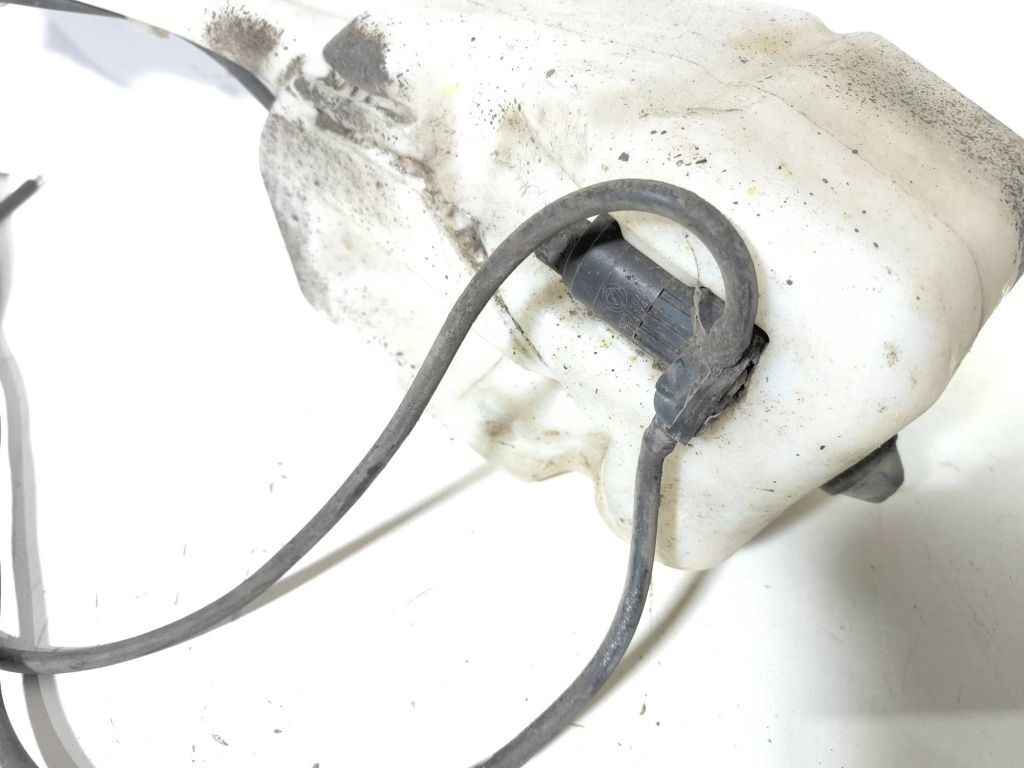 Alfa Romeo 159 2007 Windscreen washer fluid reservoir bottle E205016 