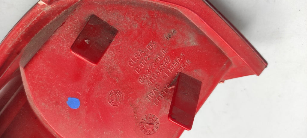 Alfa Romeo 147 1.9JTD 103kW Diesel 2004 LHD Rear Right Taillight Lamp 46556347