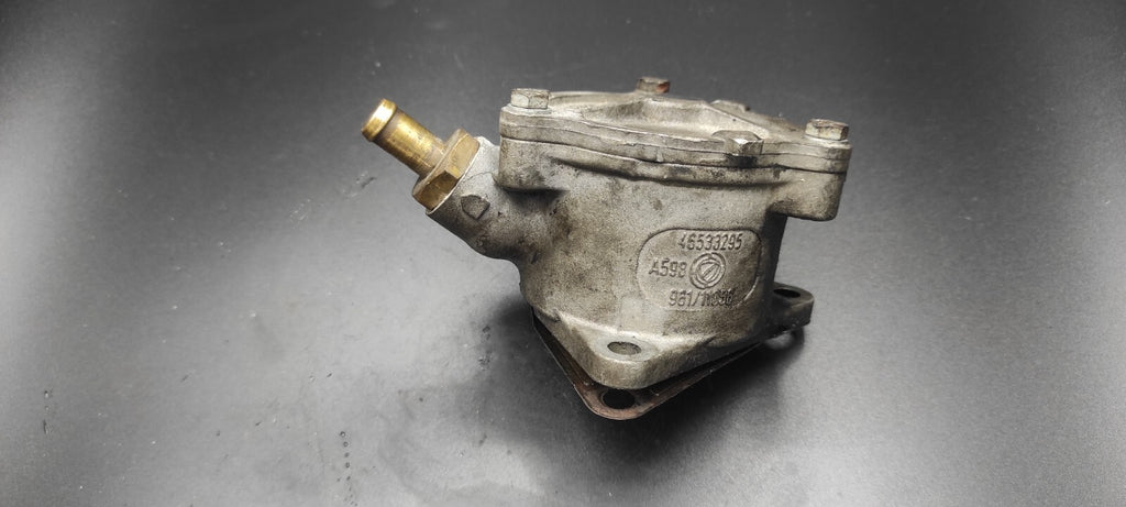 Alfa Romeo 147 1.9JTD 85kW Diesel 2003 Engine Vacuum Valve Pump 46533295