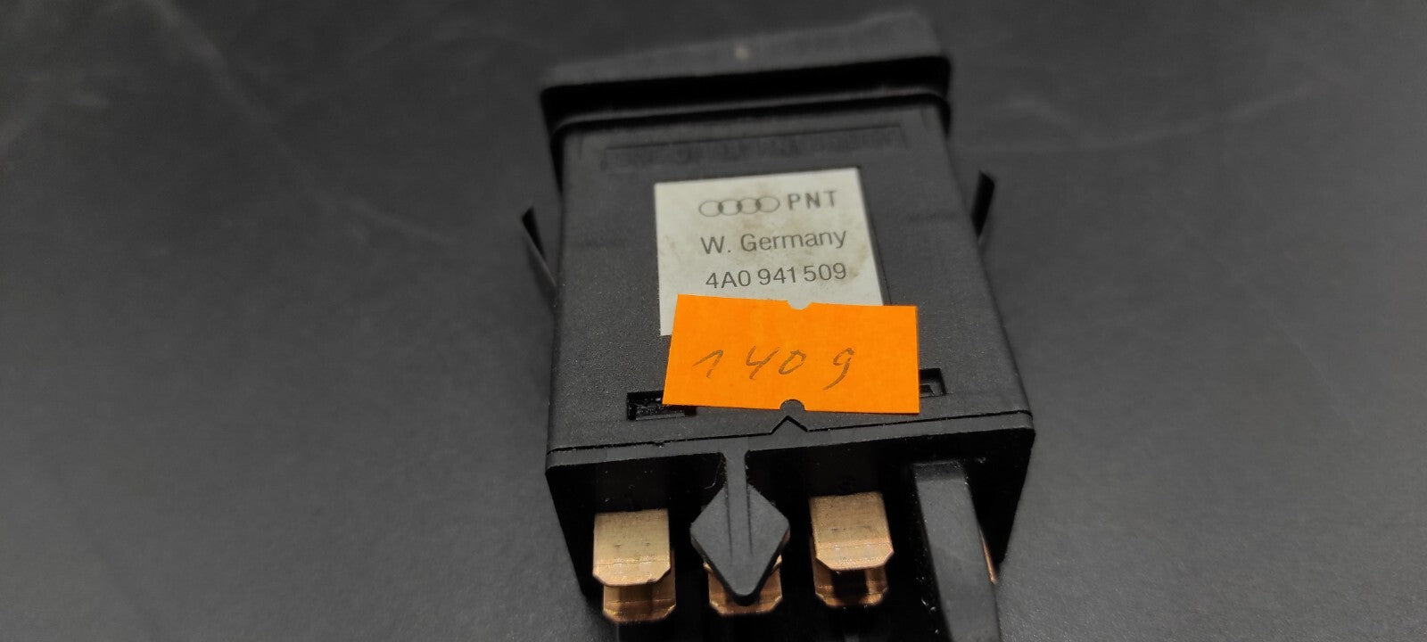 Audi A6 C4 1995 Hazard Light Warning Switch Button 4A0941509