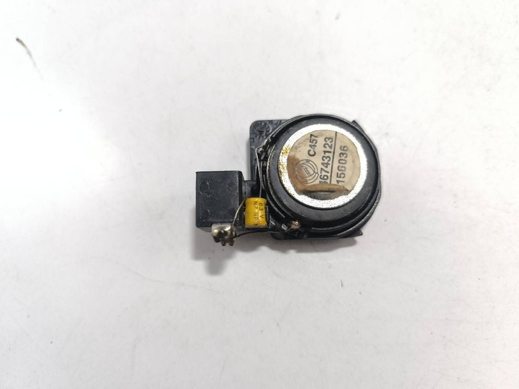 Alfa Romeo 147 2005 Front door tweeter speaker 46743123 