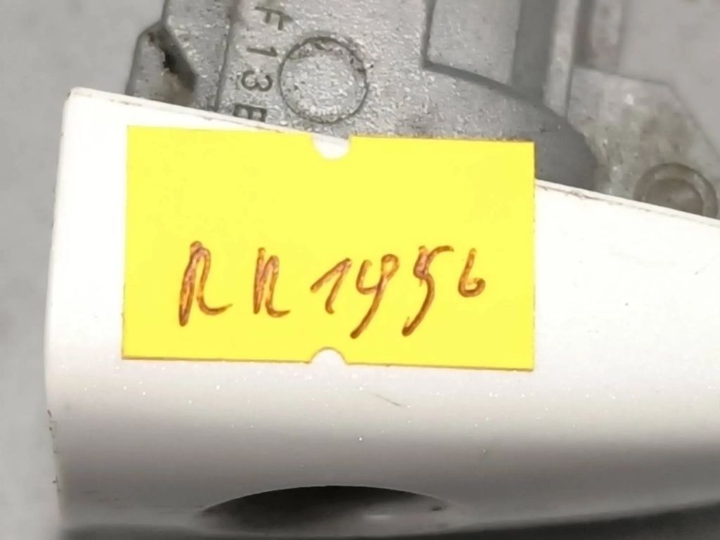 Mazda 3 III BM BN 2.0 121kW 2014 front left door exterior handle cap / NO KEY