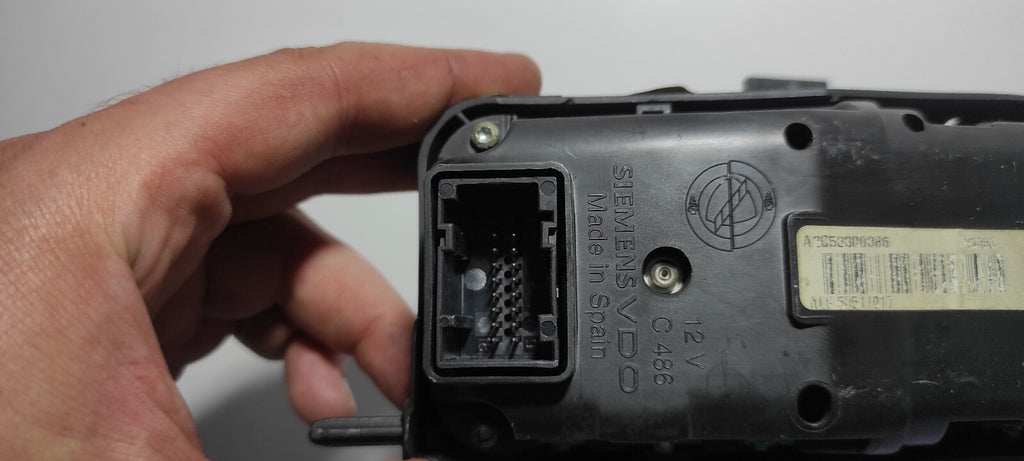 Alfa Romeo 159 2008 LHD Front Dashboard Fuel / Temperature Gauge 50511917