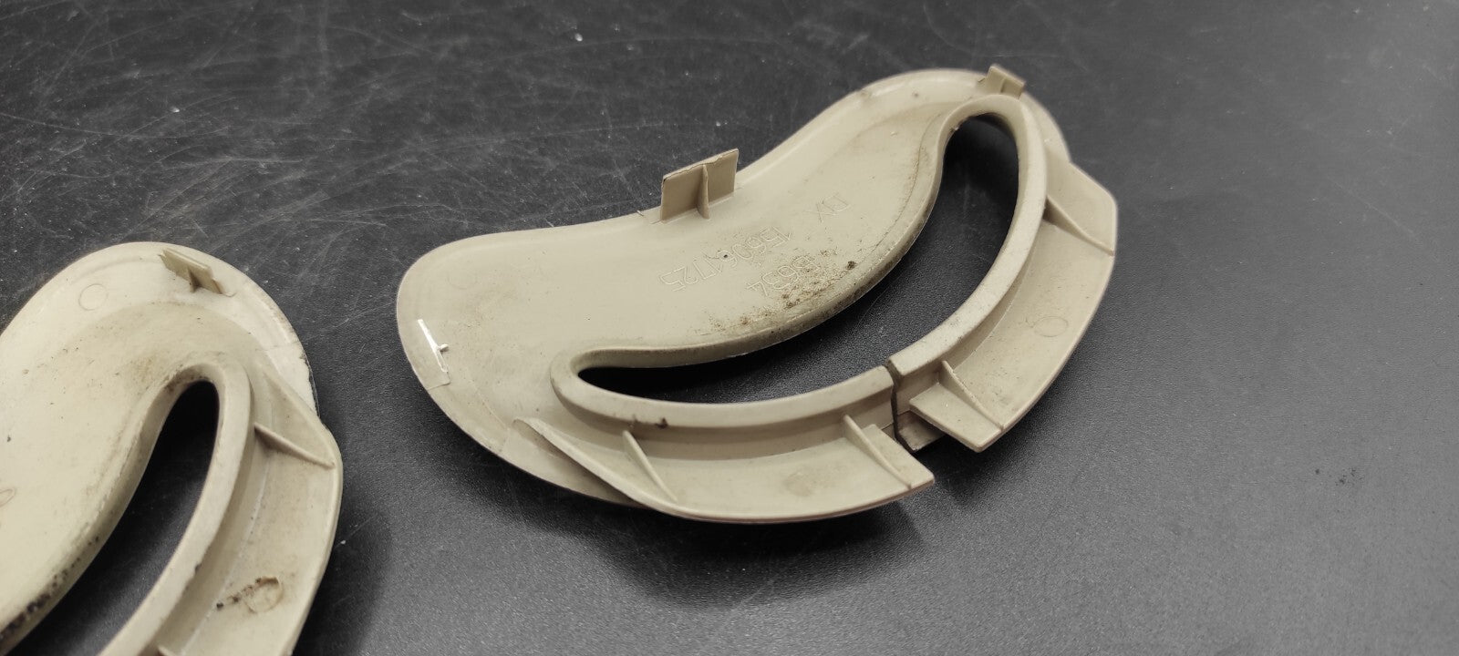 Alfa Romeo 159 2008 Interior Seat Belt Plastic Trim Set 156061725 156061726