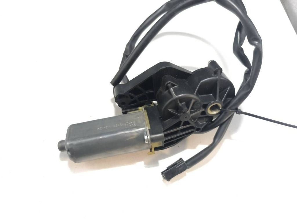 Mercedes-Benz C W203 2001 seat adjustment motor 0390203207 