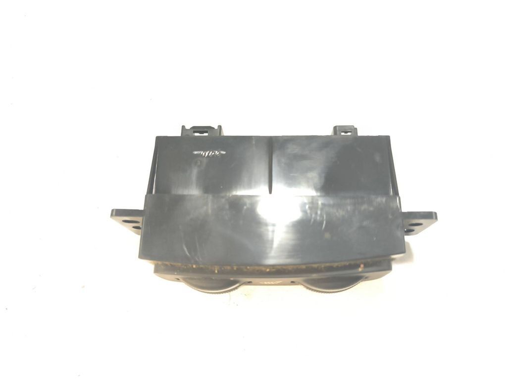 Toyota Avensis T250 2.2D-CAT 130kW 2006 Seat heating switch 453417 