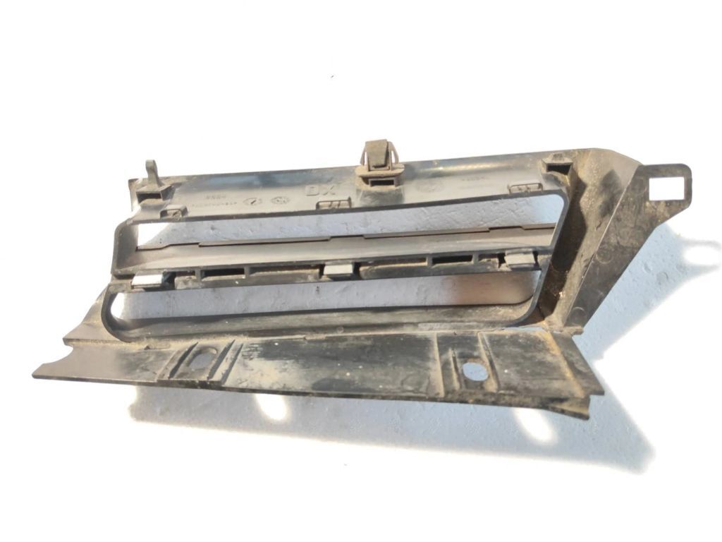 Alfa Romeo 156 PRE-FL 2000 Front right grill 156017391 