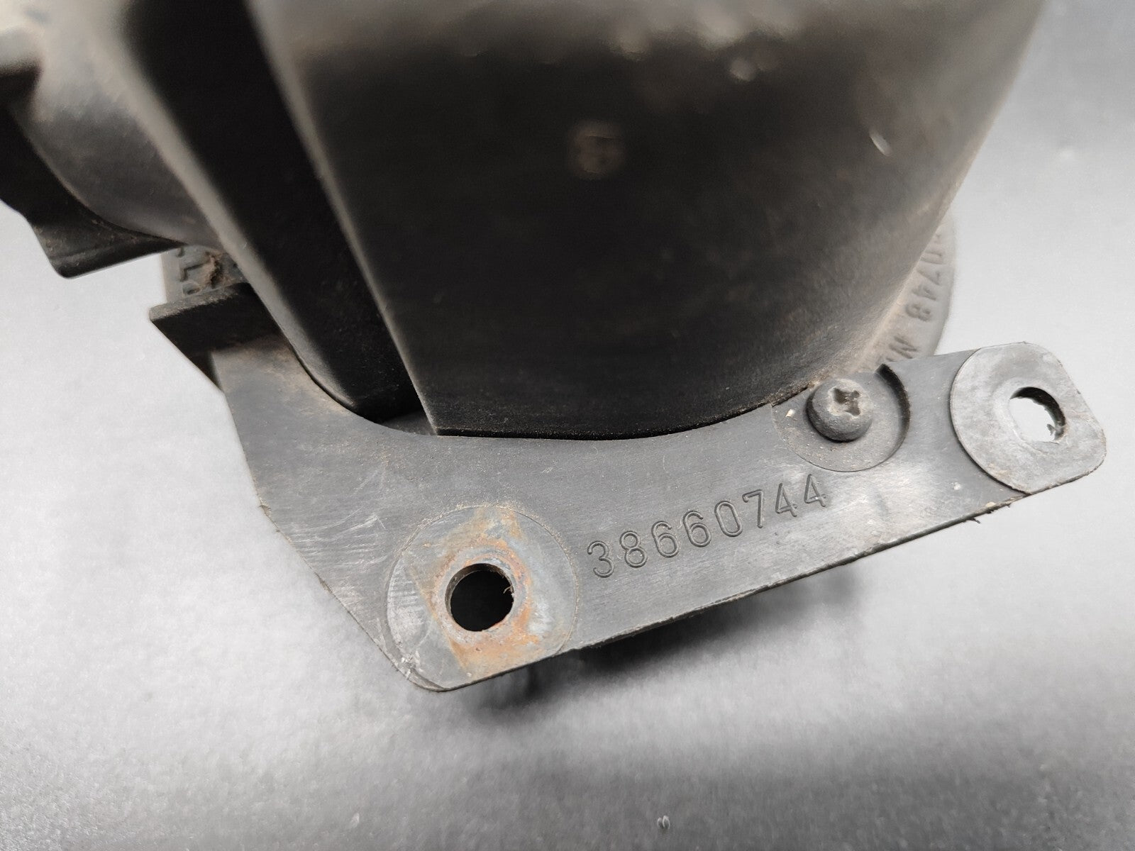 Alfa Romeo 156 SW 2.4JTD 110kW 2003 Front Fog Light 38660744