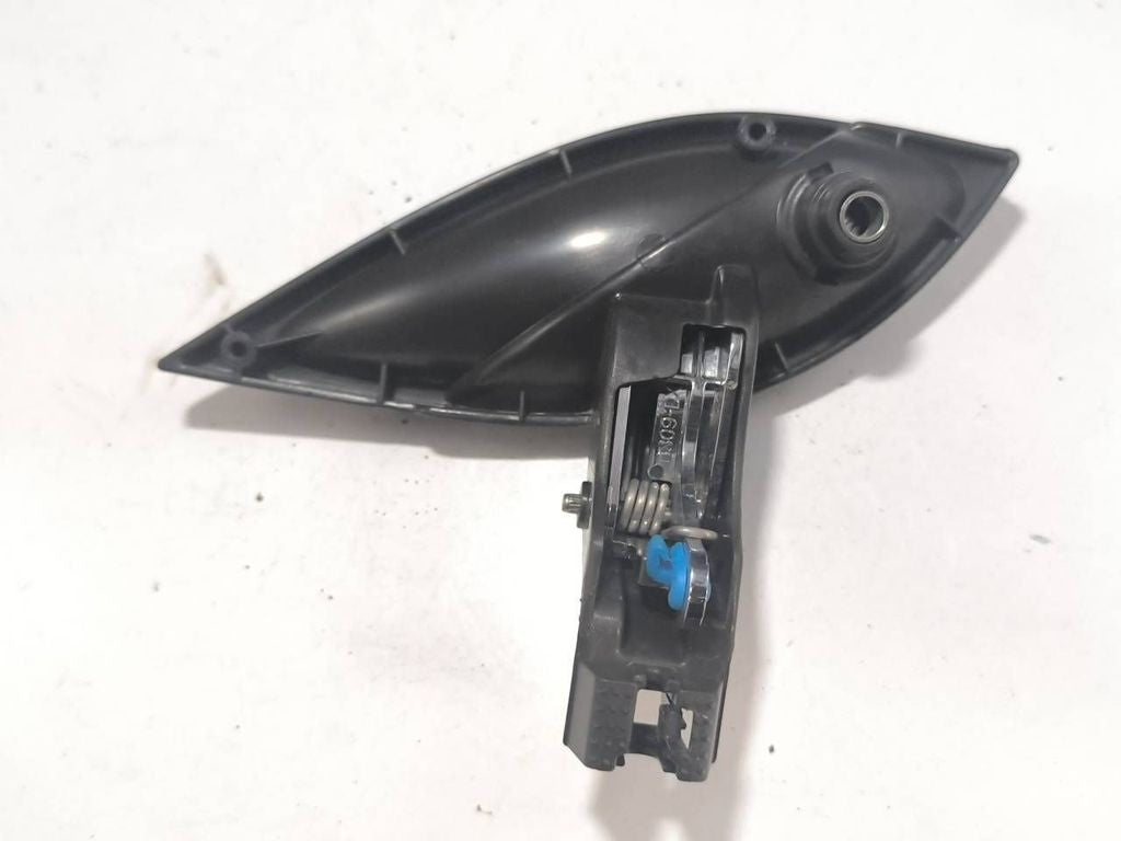 Fiat Croma 2.4JTD 147kW 2007 Diesel front right interior release handle 