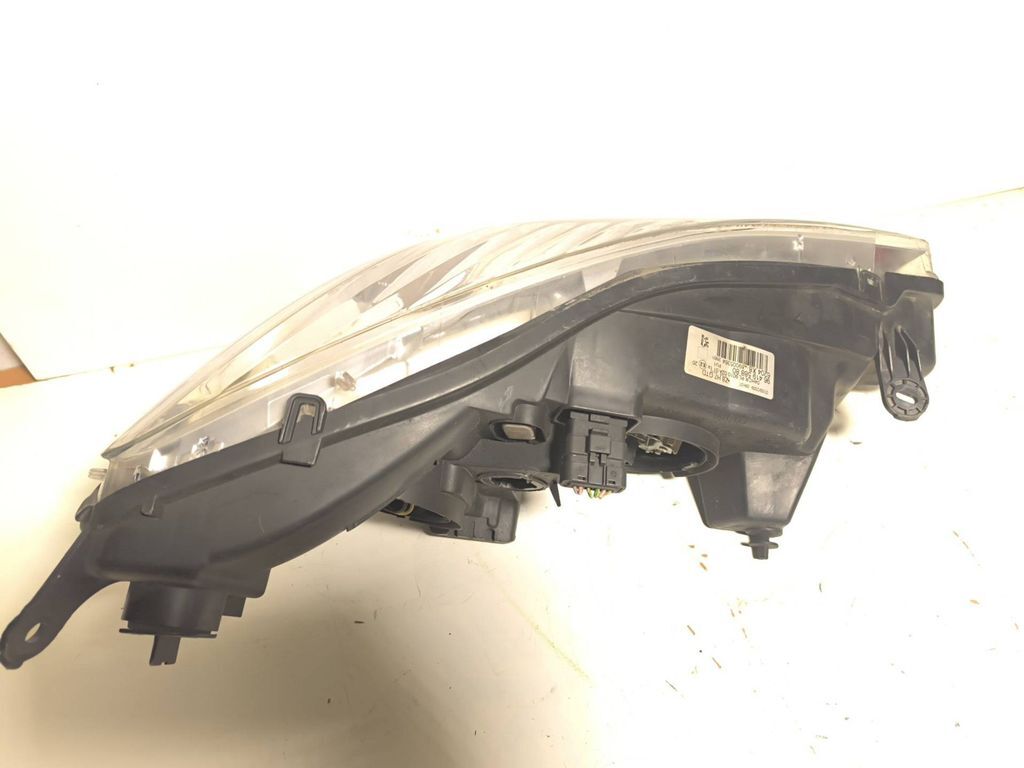 Peugeot 607 2.2i 2001 LHD Front Left headlight headlamp 9641958880 