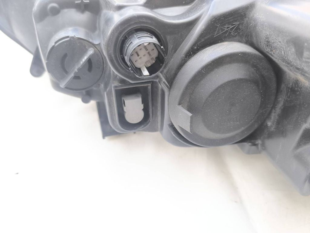 Alfa Romeo 147 2005 Facelift LHD Left headlight 89101232