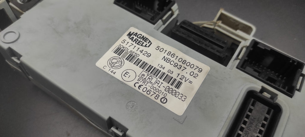 Alfa Romeo 147 1.9JTD 16V Diesel 2003 Body Comfort Control Unit Module 51711429