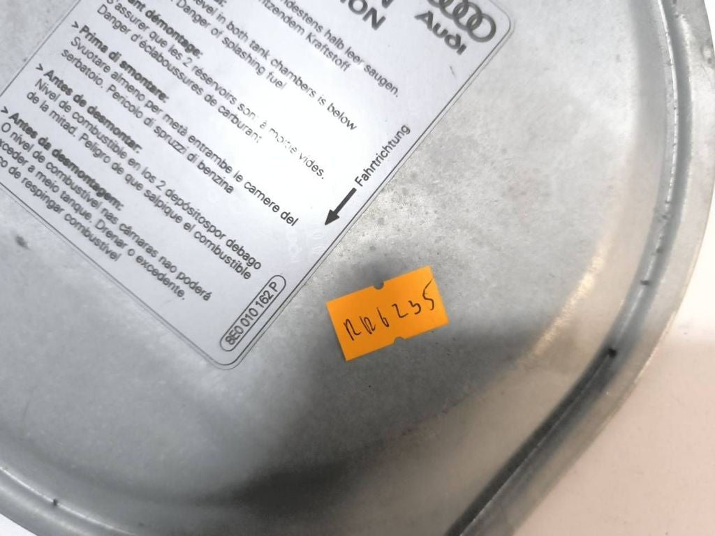 Audi A4 S4 B6 8E 8H 2002 Fuel tank cap 8E0010162P 