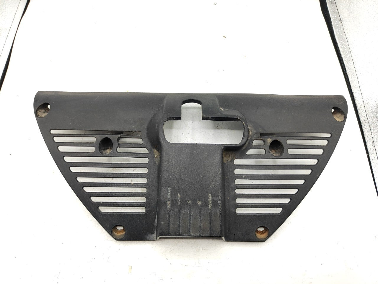 Alfa Romeo 166 2002 Front Center Bumper Upper Grill 606522840