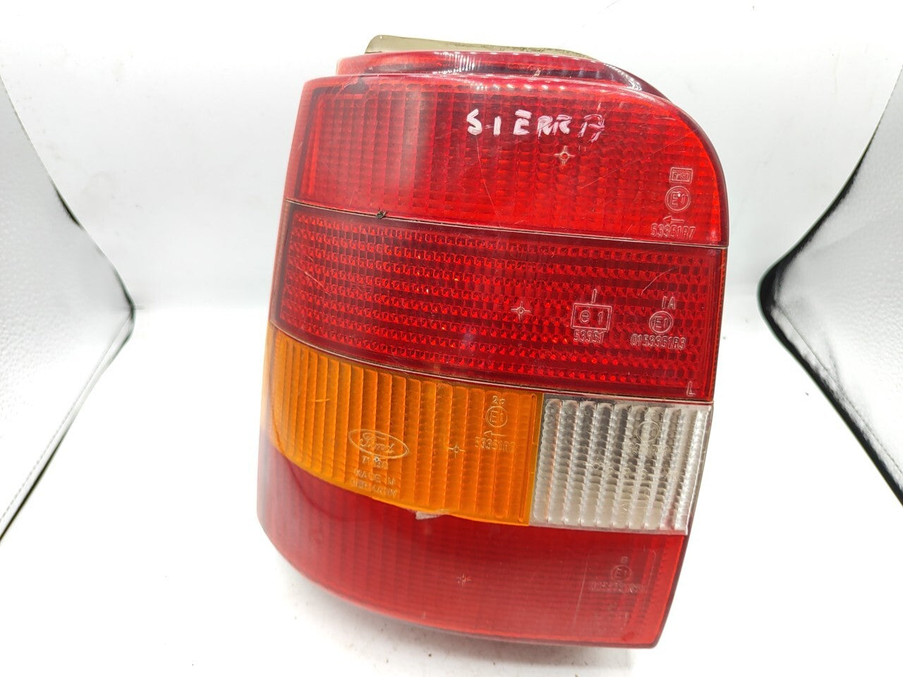 Ford Sierra COMBI 1985 LHD Rear Left Taillight Light 83BG13N00
