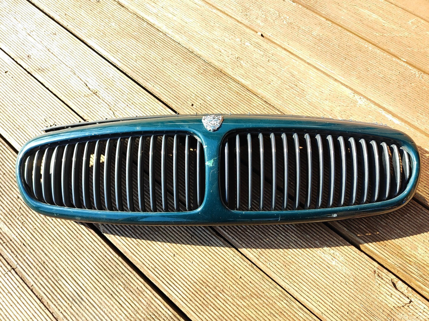 Jaguar X Type 2.5i 2001 Front Center Bonnet Hood Grill 1X435510AH GREEN