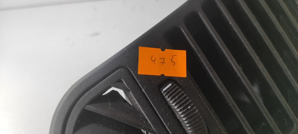 Alfa Romeo 156 1.9JTDm 85kW Diesel 2003 Front Dash Panel Air Vent Grill