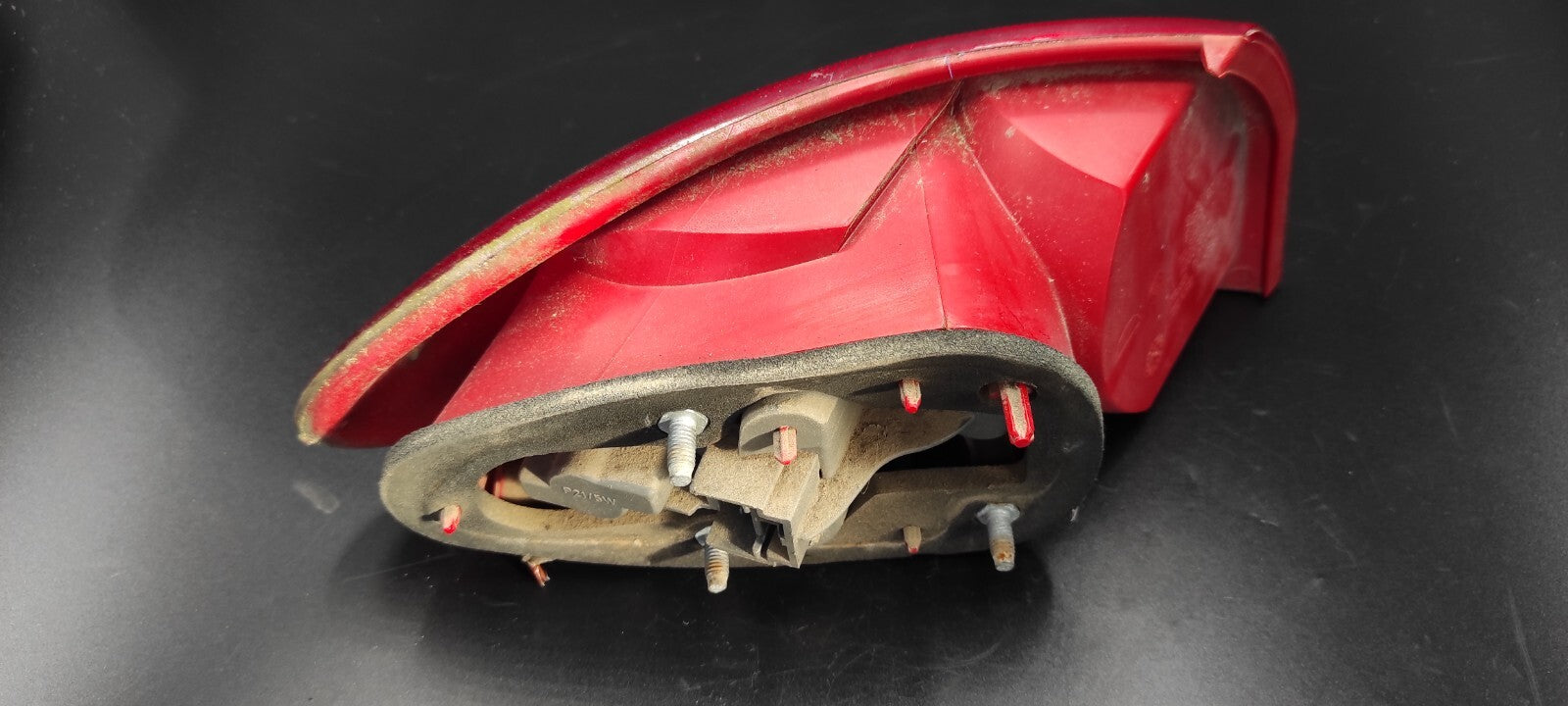 Alfa Romeo 147 1.9JTD 103kW 16V 2004 LHD Rear Right Taillight Lamp 46556347