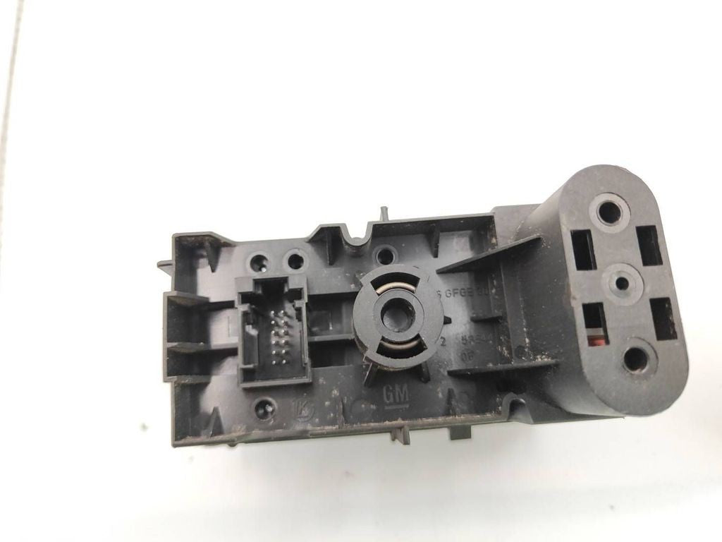 Opel Astra H 2005 Light switch 13100141 