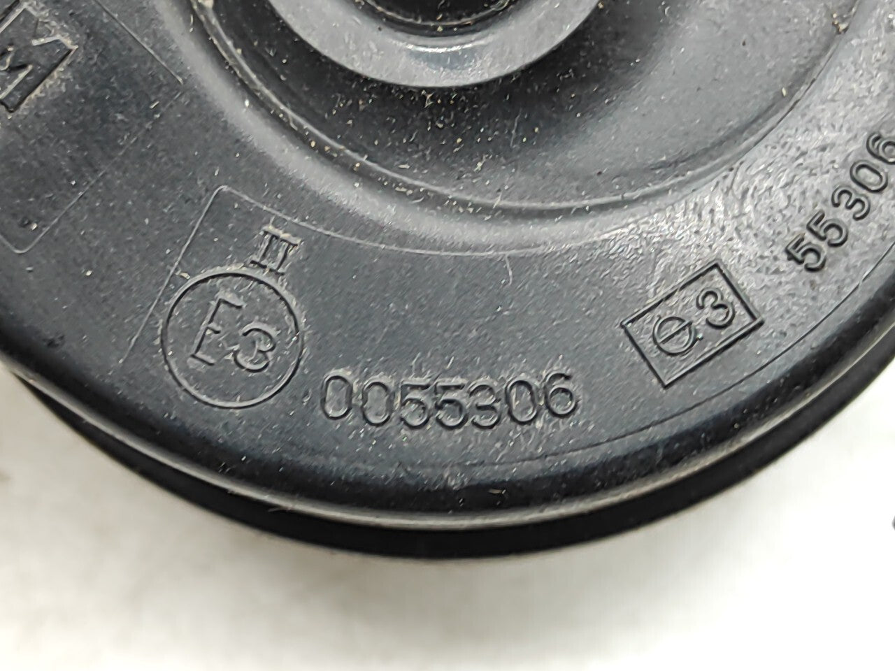 Alfa Romeo GT 1.9JTD 110kW Diesel 2007 Front Horn 0055306