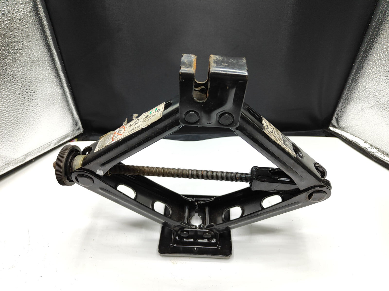 Alfa Romeo 156 Spare Wheel Tire Jack 78064