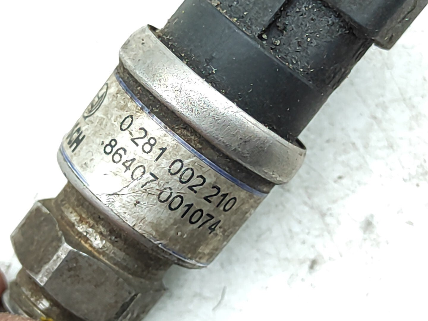 Alfa Romeo 166 2.4JTD 2001 Diesel Engine Fuel Rail Sensor 0281002210