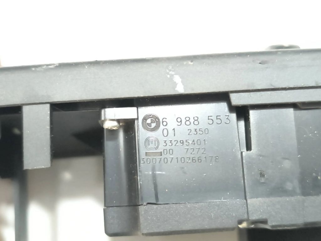BMW 5 E60 E61 2007 HeadLight switch button 6988553 