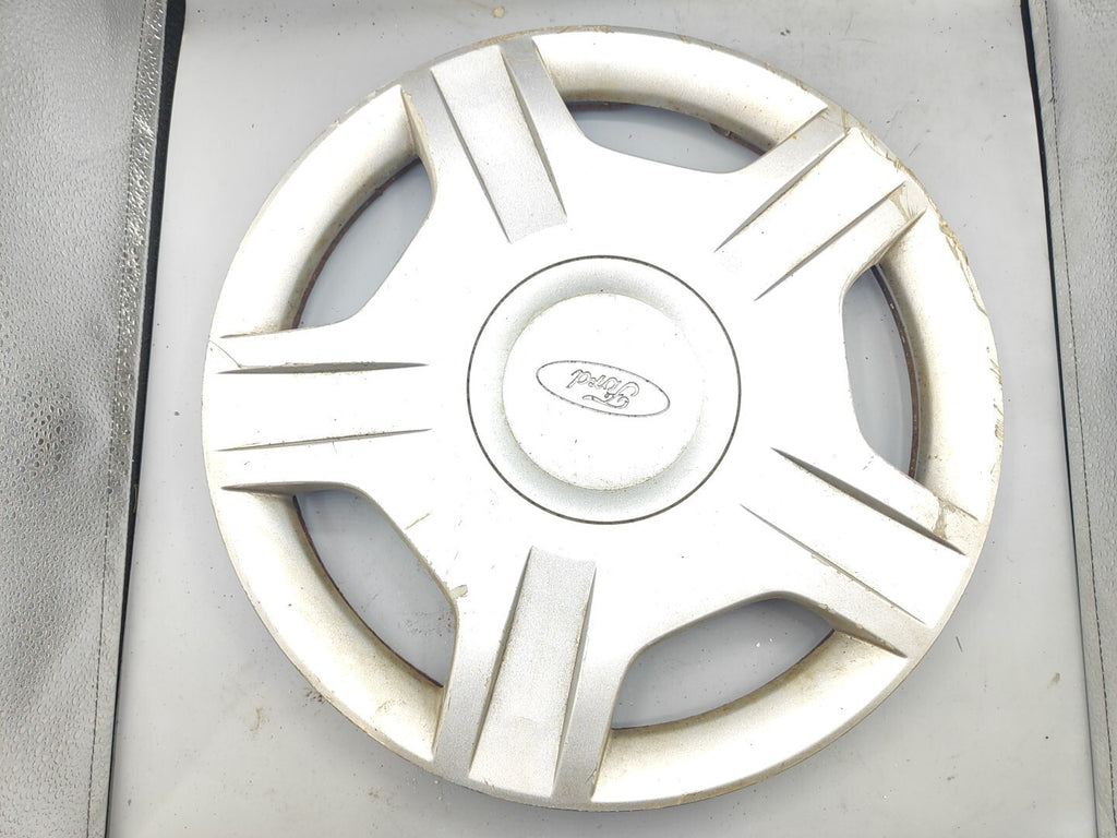 Ford Fiesta MK6 Petrol 2004 R14 Center Wheel Cap Cover 2S611130DA