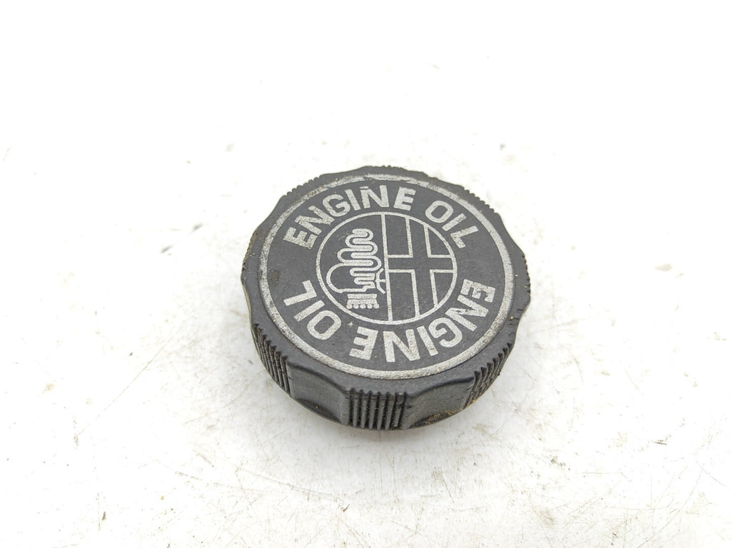 Alfa Romeo 166 2.4JTD 100kW 2000 Black Cylinder Head Oil Filler Cap Cover