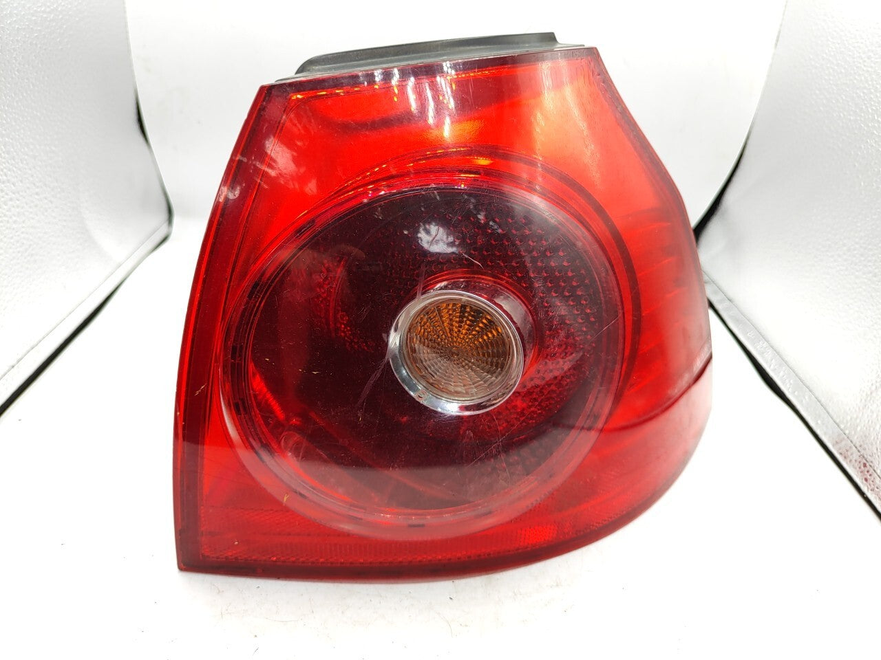 Volkswagen Golf MK5 2005 LHD Rear Right Taillight Light 1K6945096E