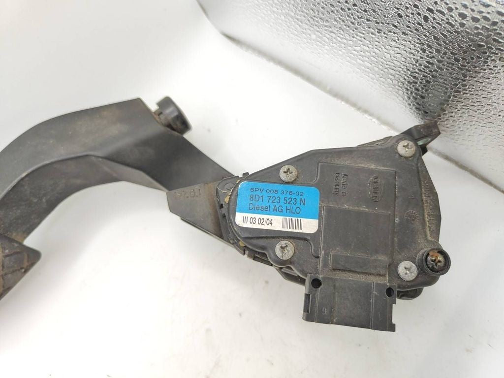 Audi A6 S6 C5 4B 2003 accelerator throttle pedal 8D1723523N 