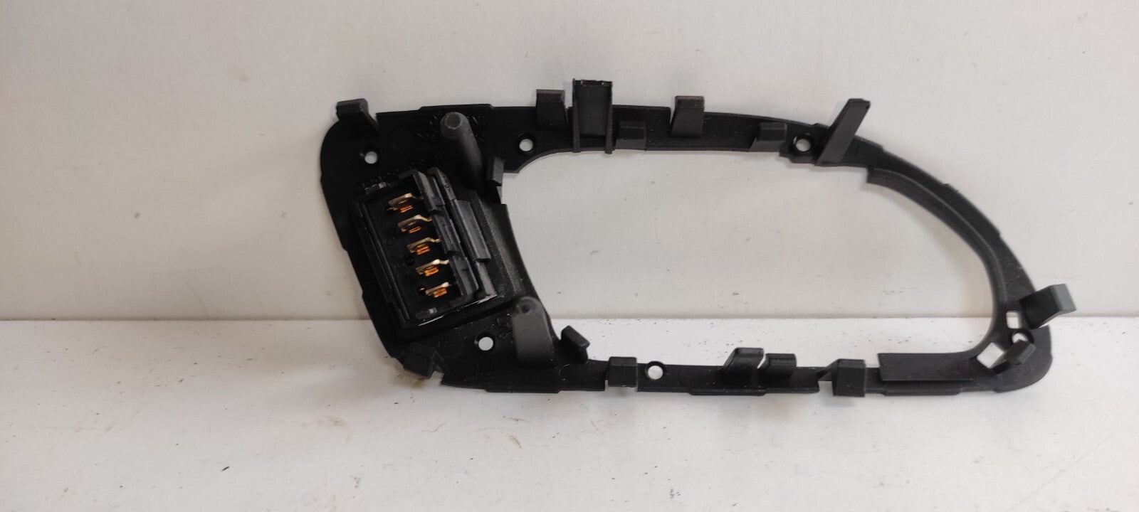 Peugeot 607 3.0i V6 2001 LHD Rear Left Electric Window Switch 9635733680