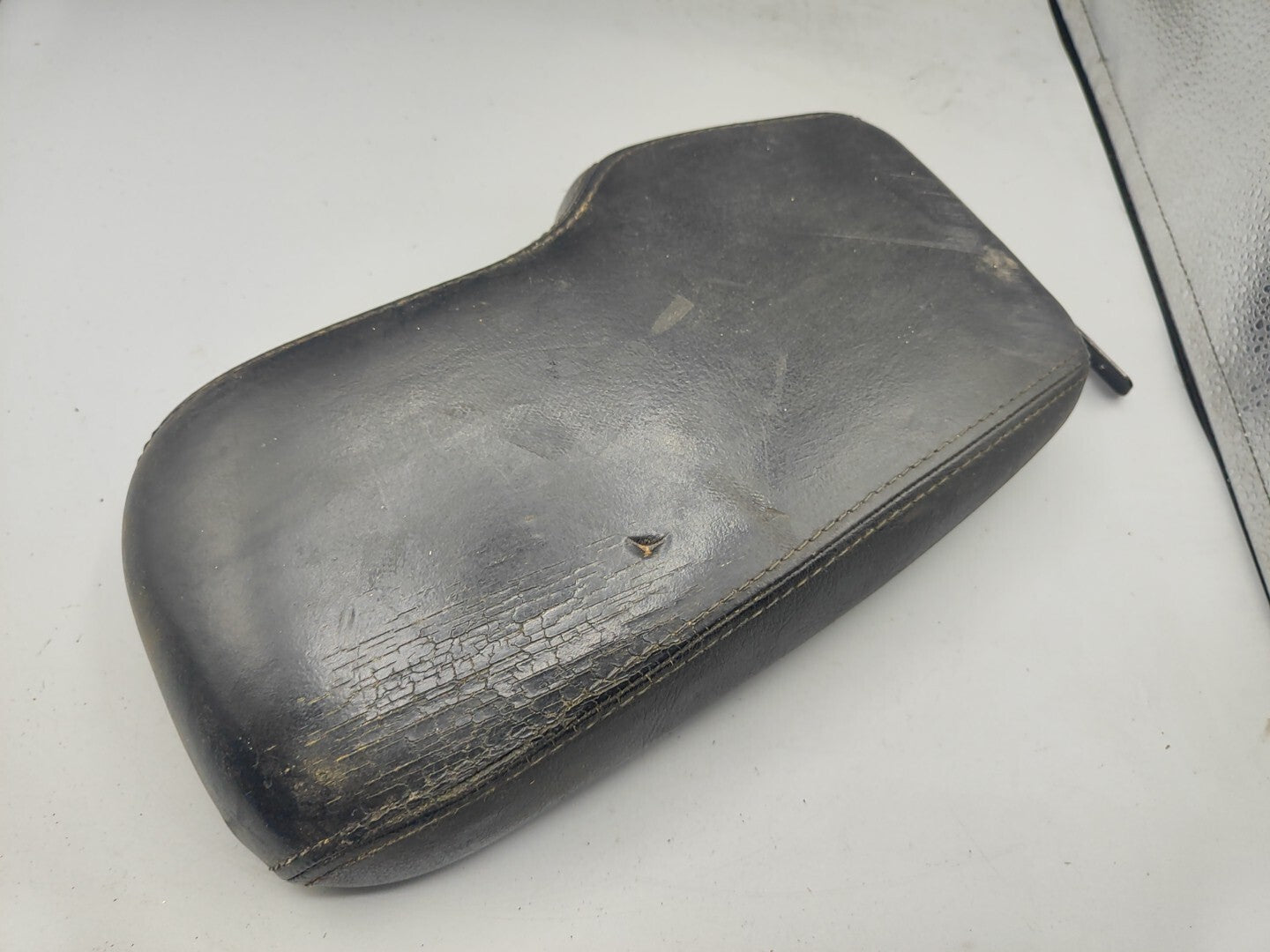 Jaguar S Type 3.0i 2000  LHD Center Console Black Leather Armrest