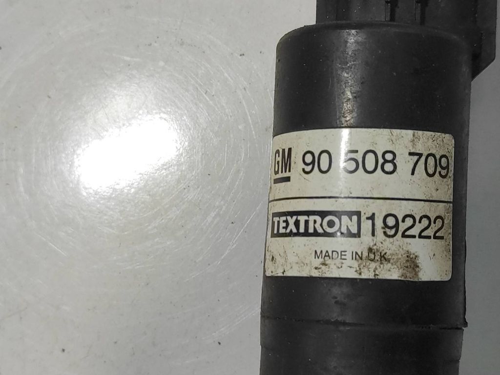 Saab 9-5 2.0T 110kW Petrol 2000 Headlight washer pump 90508709 