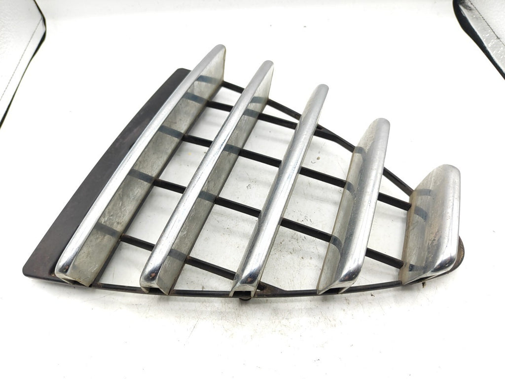 Alfa Romeo 147 Facelift 2007 Front Bumper Center Grill LS383060