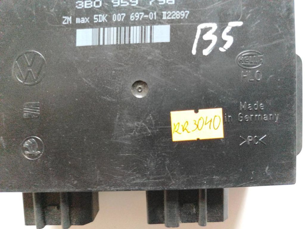 Volkswagen PASSAT B5 2000 Comfort central convenience body module 3B0959796 