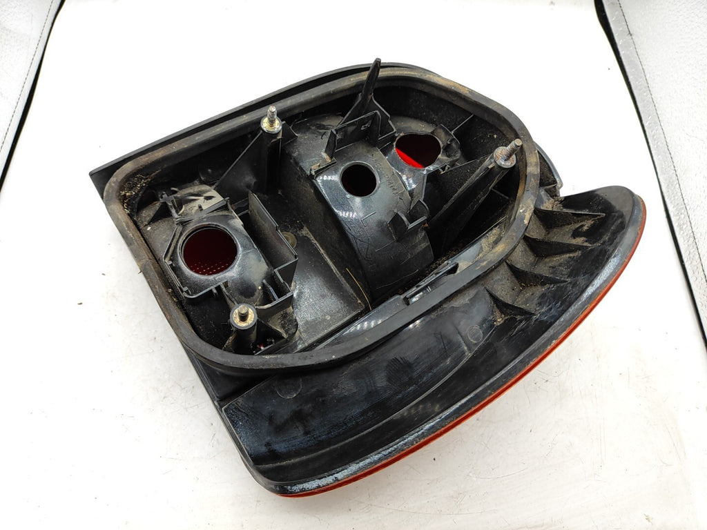 Volkswagen Polo 6N2 1996 LHD Rear Left Side Taillight Lamp Light 6N0945095