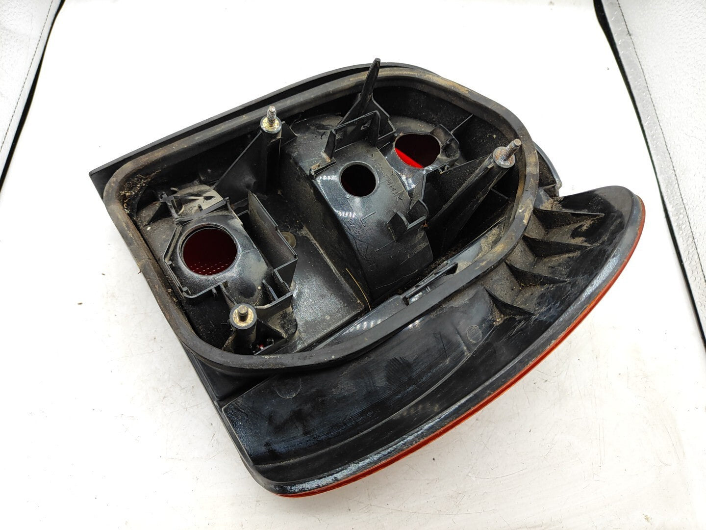 Volkswagen Polo 6N2 1996 LHD Rear Left Side Taillight Lamp Light 6N0945095