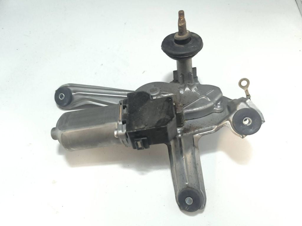 Toyota Avensis T250 2.0D4D 2006 Rear wiper motor 8513005100 