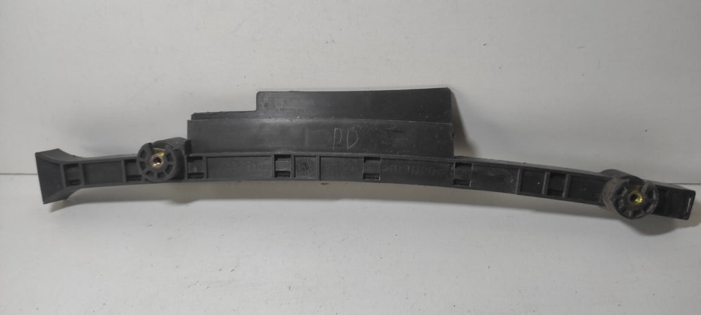 Alfa Romeo 147 1.9JTD 2002 Front Right Door Window Guide 46553910