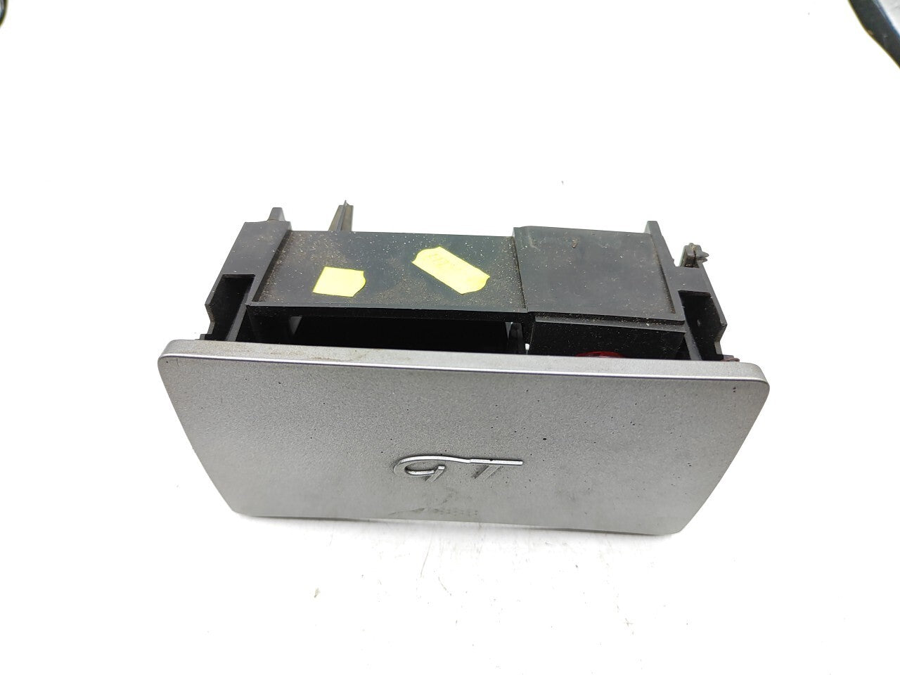Alfa Romeo GT 1.9JTD 110kW 2007 Front Dash Ashtray / Storage Copartment