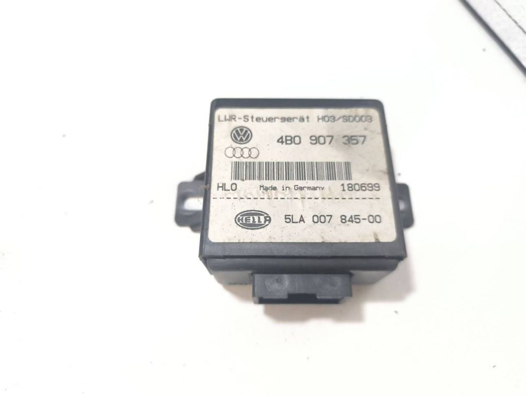 Audi A6 S6 C5 4B 2004 Light control module unit LCM 4B0907357 