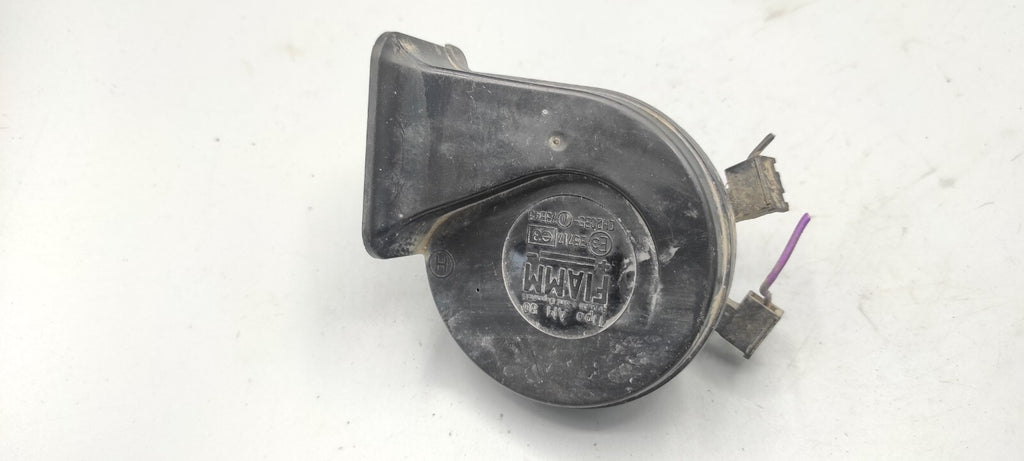 Alfa Romeo 147 1.9JTD 110kW Diesel 2004 Front Horn 35717