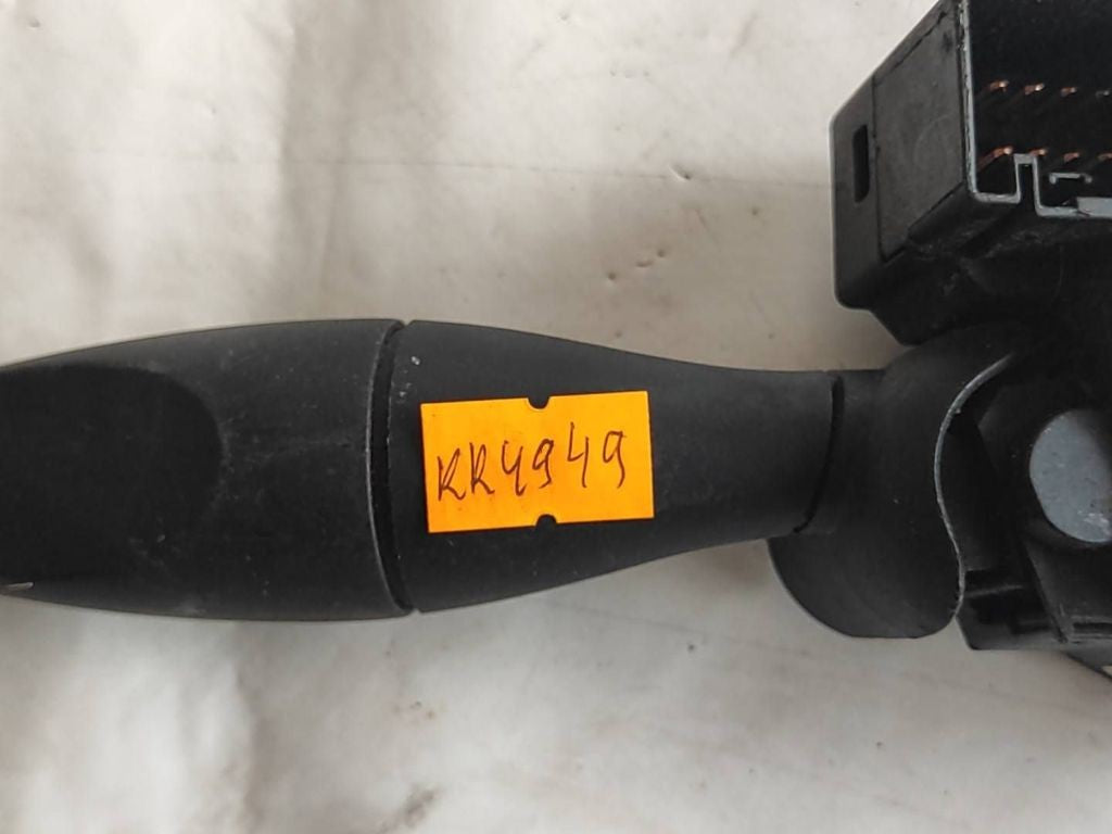 Ford Focus 1999 Turn signal indicator stalk 98AG13335AE 